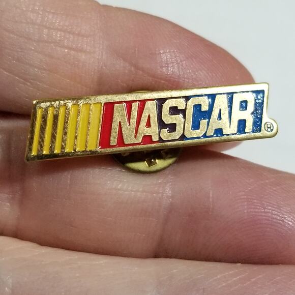 Vintage Nascar Logo Pin - Picture 3 of 4
